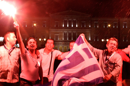 Победа «Новой демократии» в Греции отложила выход страны из зоны евро